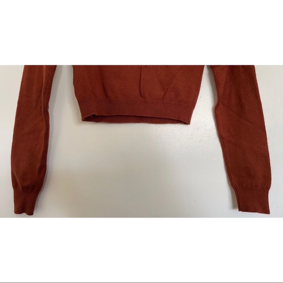 Forever 21 women’s long sleeve crop top - Picture 6 of 6